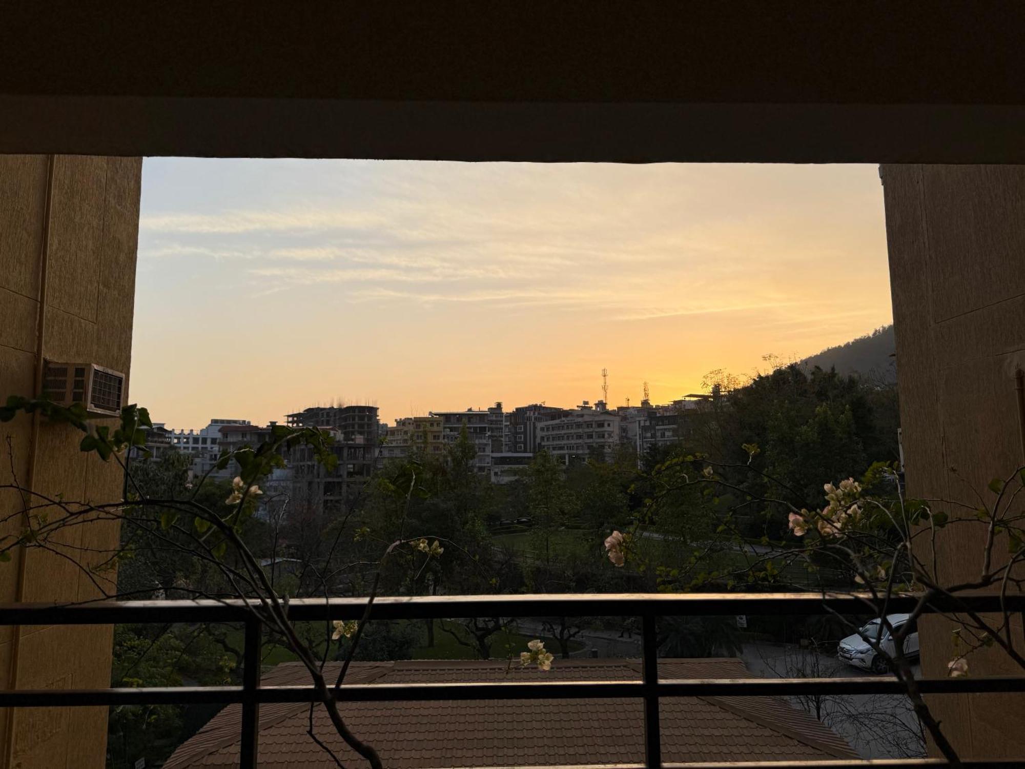 Luxury Aloha Majestic Apartments Rishīkesh Екстериор снимка